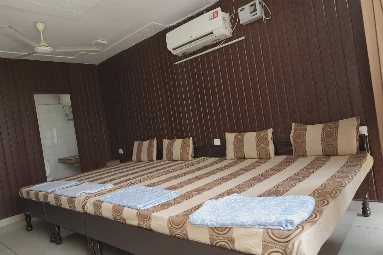 Executive Suite Bed Room