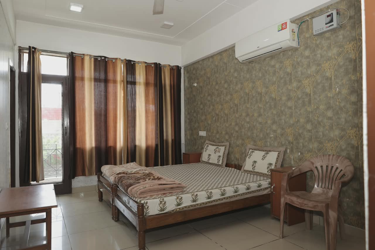 Executive Suite Bed Room