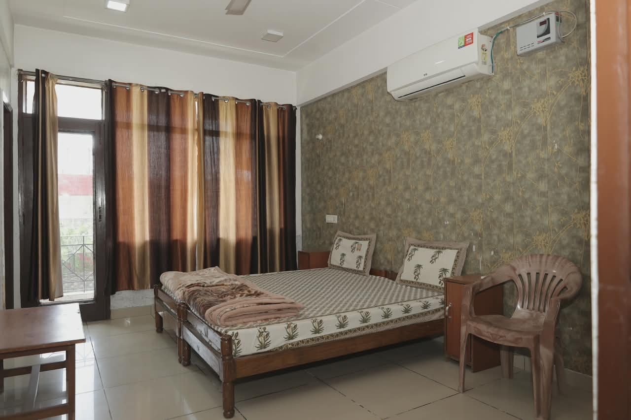 Executive Suite Bed Room