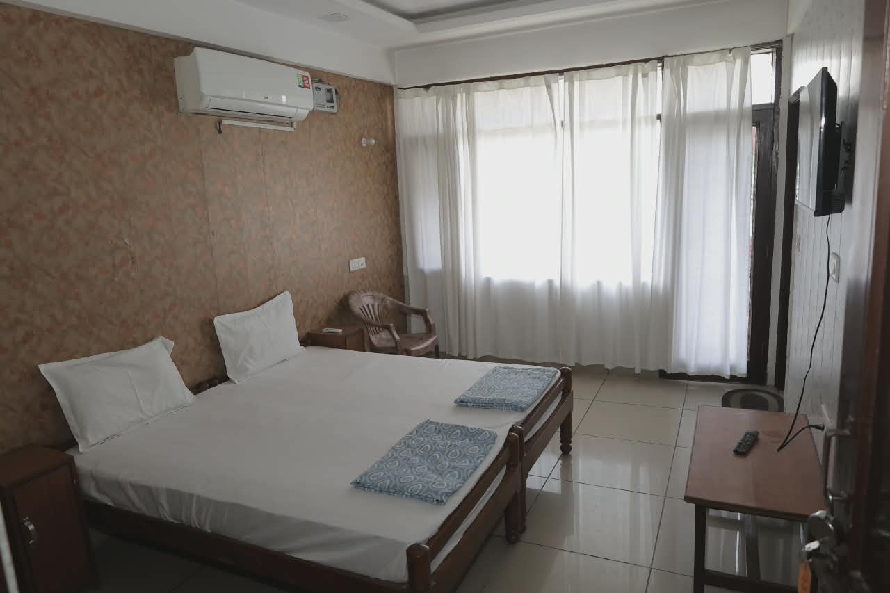 Executive Suite Bed Room